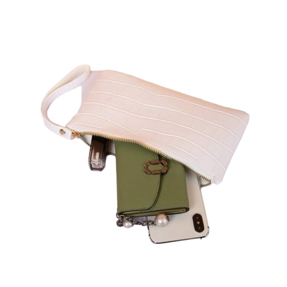 Faux Crocodile Leather White Wristlet - Picture 4 of 6